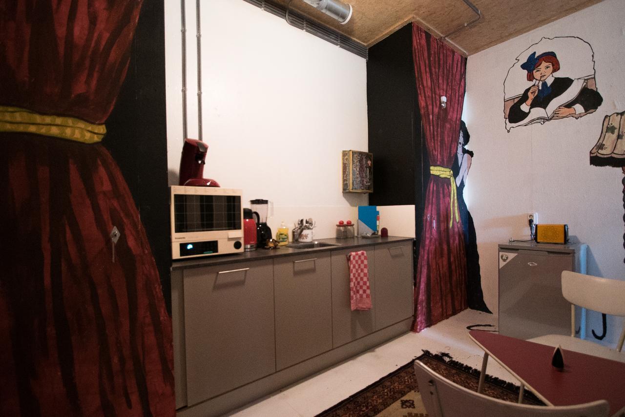 آيندهوفن At Yetty'S Place Vintage Apartment Hotel المظهر الخارجي الصورة